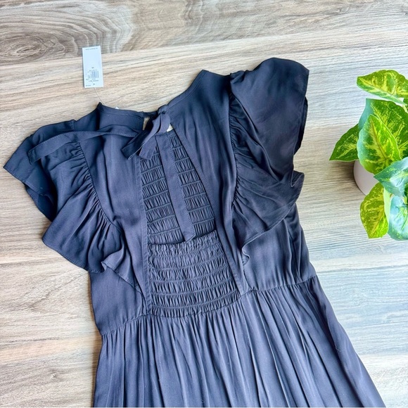 Old Navy Fit & Flare Flutter-Sleeve Tiered Smocked Black Midi Dress Size XS - Picture 6 of 11